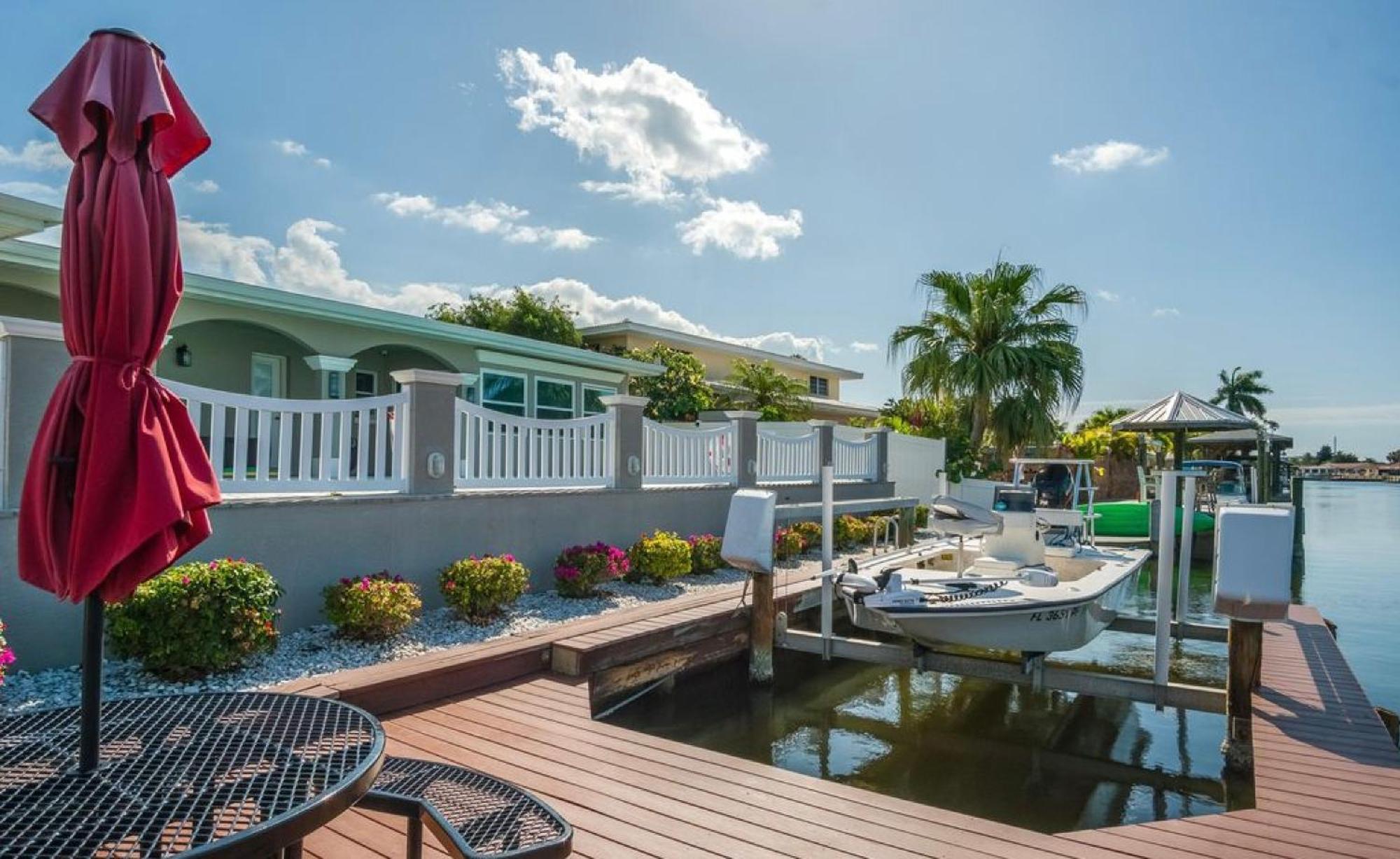 Dolphin Cove In Cocoa Beach Fl Dış mekan fotoğraf